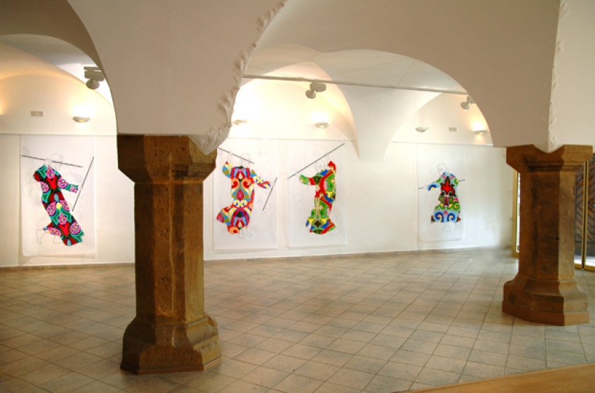 http://www.passport.mirunadragan.com/files/gimgs/th-14_1installation_view.jpg