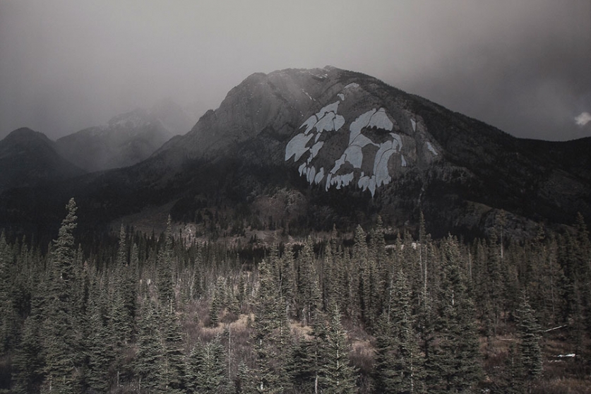 http://www.passport.mirunadragan.com/files/gimgs/th-12_Dragan08_TheMountainsAreMirrors3-web.jpg