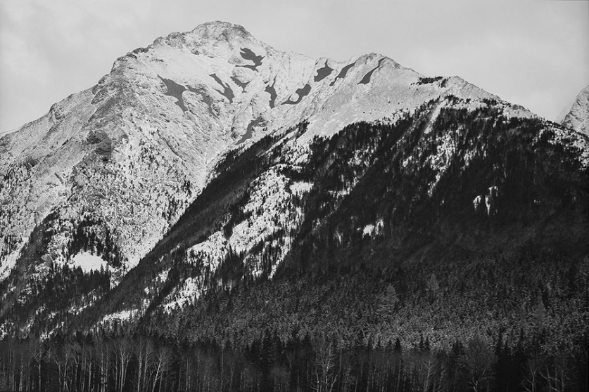 http://www.passport.mirunadragan.com/files/gimgs/th-12_Dragan10_TheMountainsAreMirrors5-web.jpg