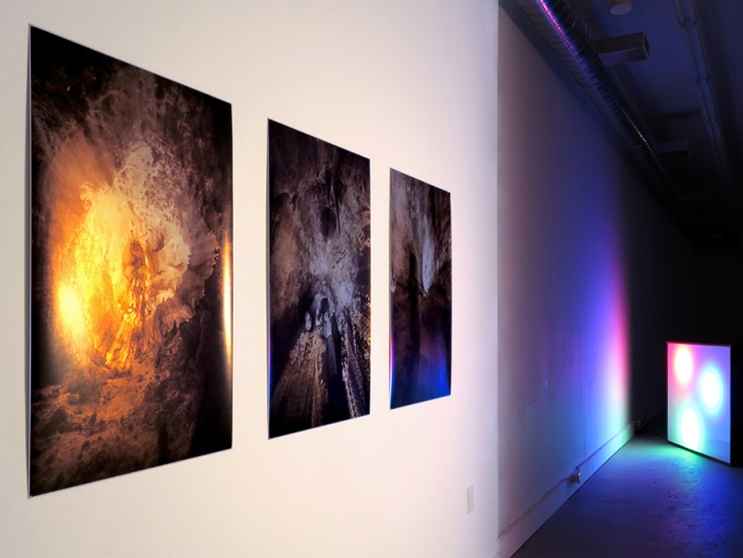 http://www.passport.mirunadragan.com/files/gimgs/th-27_GGallery_Metallic&Lightbox-site.jpg