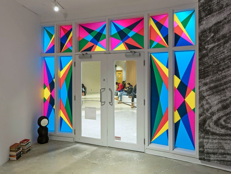 http://www.passport.mirunadragan.com/files/gimgs/th-40_Blackwood_Windows_W_v2.jpg