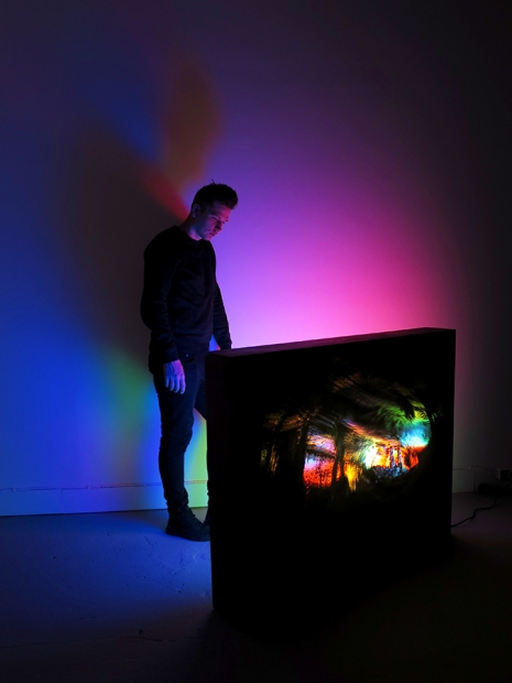 http://www.passport.mirunadragan.com/files/gimgs/th-28_GGallery_LightboxJason_site.jpg